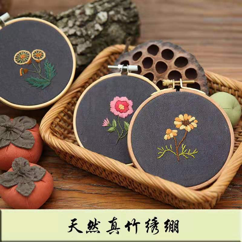 NEW ARRIVAL - Embroidery Kit- Needlework for Beginner- Cross Stitch set/ DIY手工刺绣材料包- 新款刺绣- 绣花套件