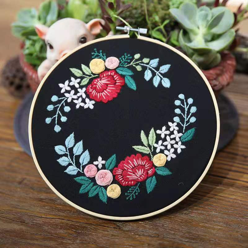New Arrival- Embroidery Kit- Needlework for Beginner- Cross Stitch set/ DIY手工刺绣材料包- 复古花卉初学者绣花套件- 复古花卉十字绣挂画