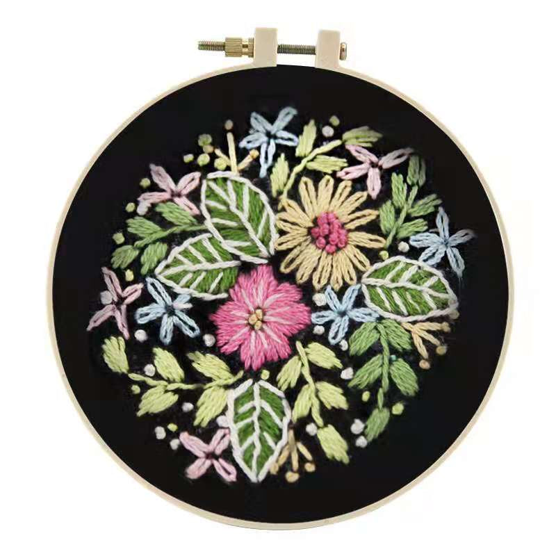 NEW ARRIVAL - Embroidery Kit- Needlework for Beginner- Cross Stitch set/ DIY手工刺绣材料包- 新款刺绣- 绣花套件