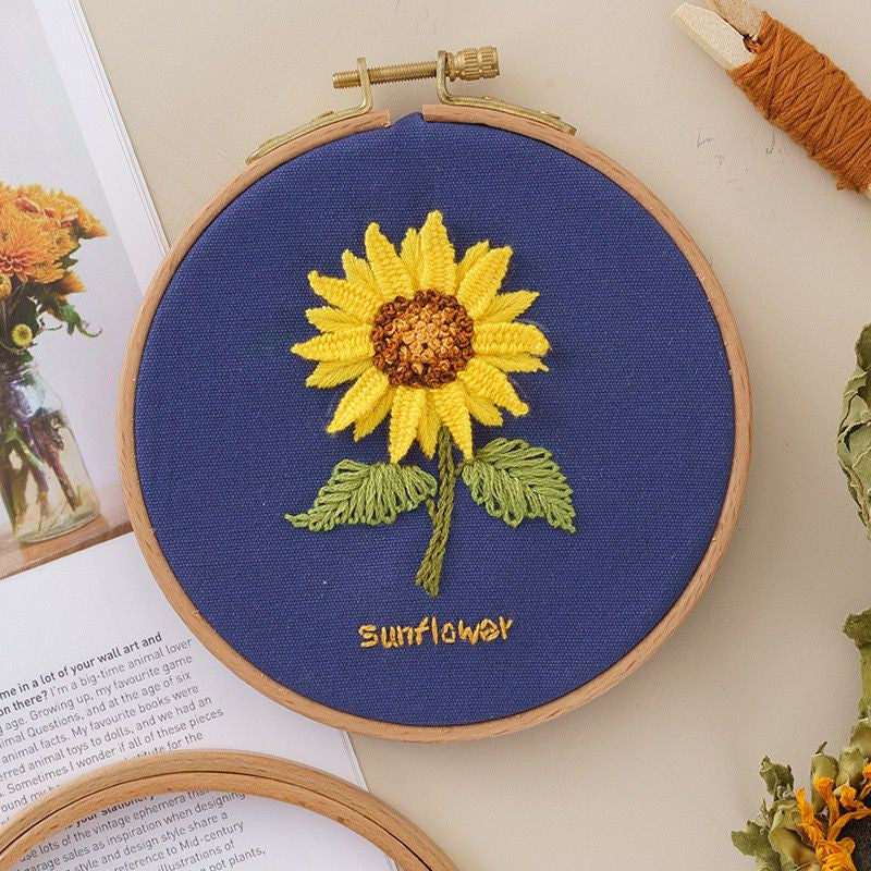 Embroidery Kit- Needlework for Beginner- Cross Stitch set/ DIY手工刺绣材料包- 初学者绣花套件小款