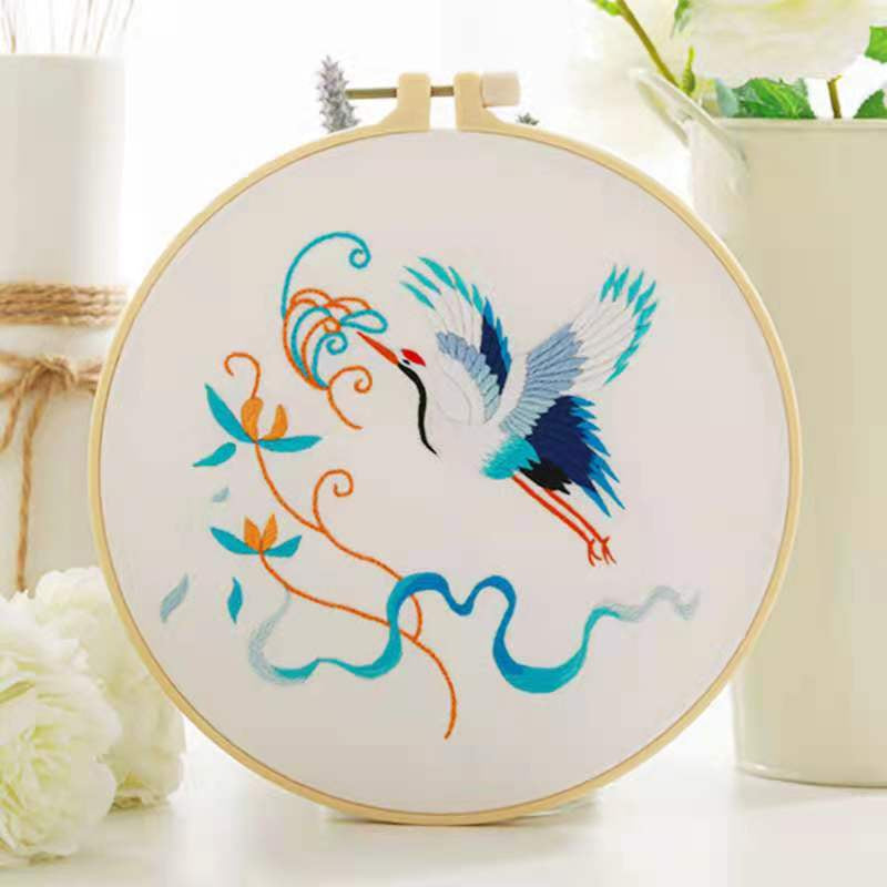 Embroidery Kit- Needlework for Beginner- Cross Stitch set/ DIY手工刺绣材料包- 仙鹤花草初学者绣花套件