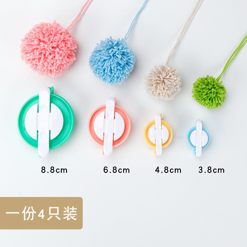 4 sizes DIY Pom Pom Maker/ Fluff Ball Weaver Bobble Craft Plush ball Making Tool/ Yarn Ball Making Tools 绒线器/ 毛线球编制器