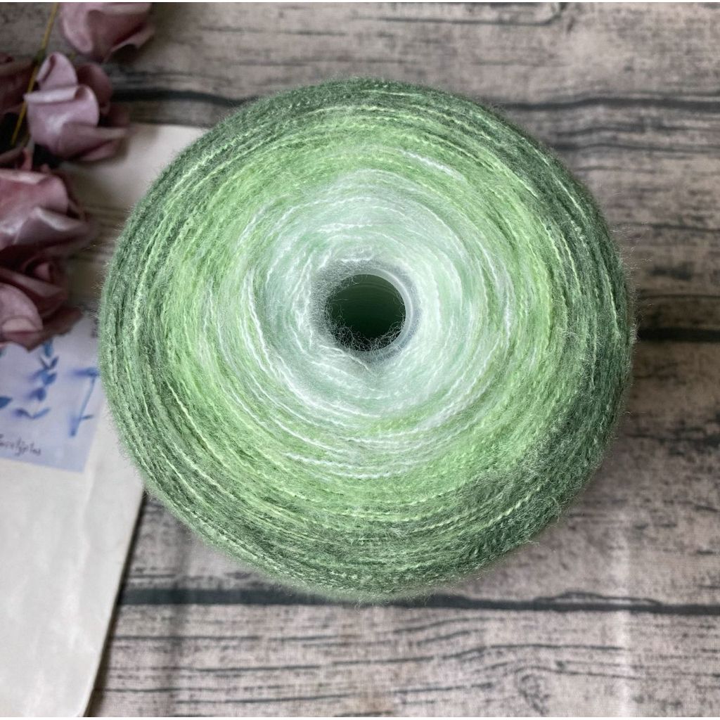 500g- Gradient Cake Yarn 3ply Soft Velvet Yarn for DIY Crochet Blankets, Shawls & Scarves | Benang Kait 渐变七星毯子3股优鹿绒毛线