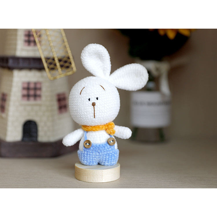 40g- Chenille Crochet Yarn 2mm | Crochet Knitting Yarn | Soft Velvet Yarn for Amigurumi Dolls 雪尼尔毛线