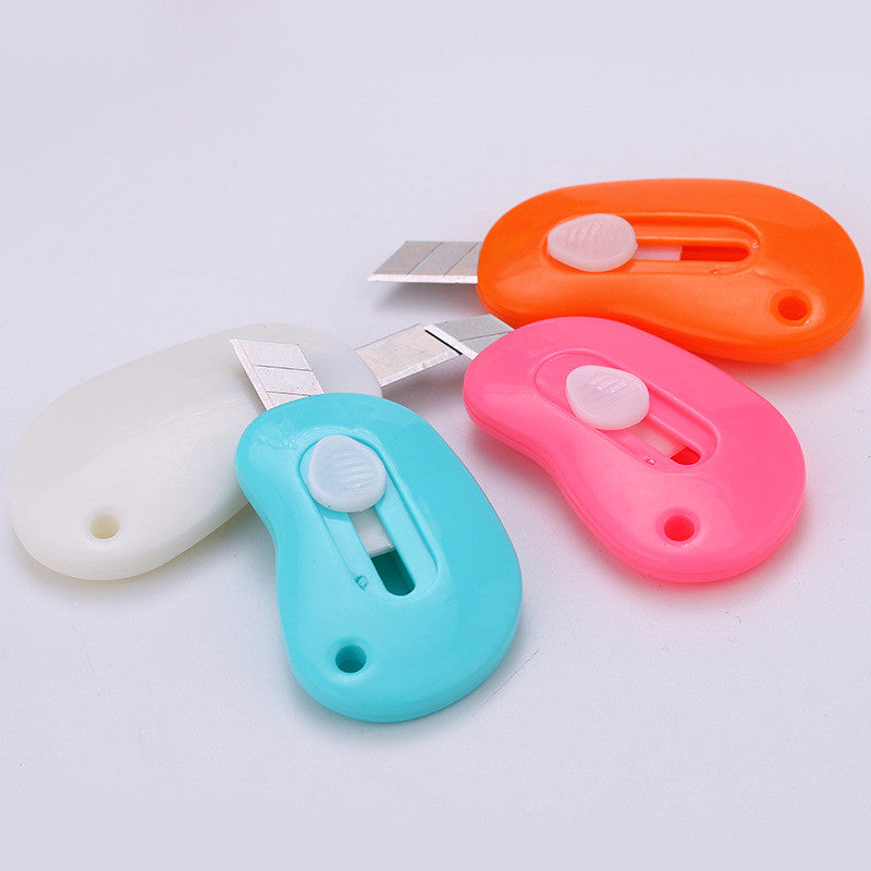 Cute Mini Utility Knife for Box Opening & Paper Cutting – Pocket Size, Multi-Color