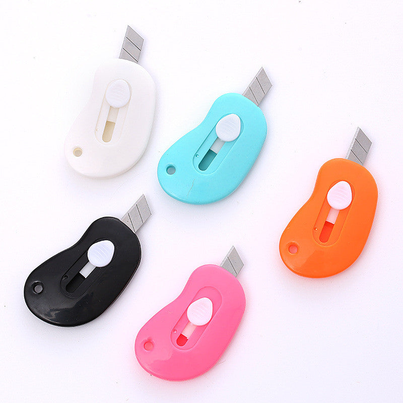Cute Mini Utility Knife for Box Opening & Paper Cutting – Pocket Size, Multi-Color