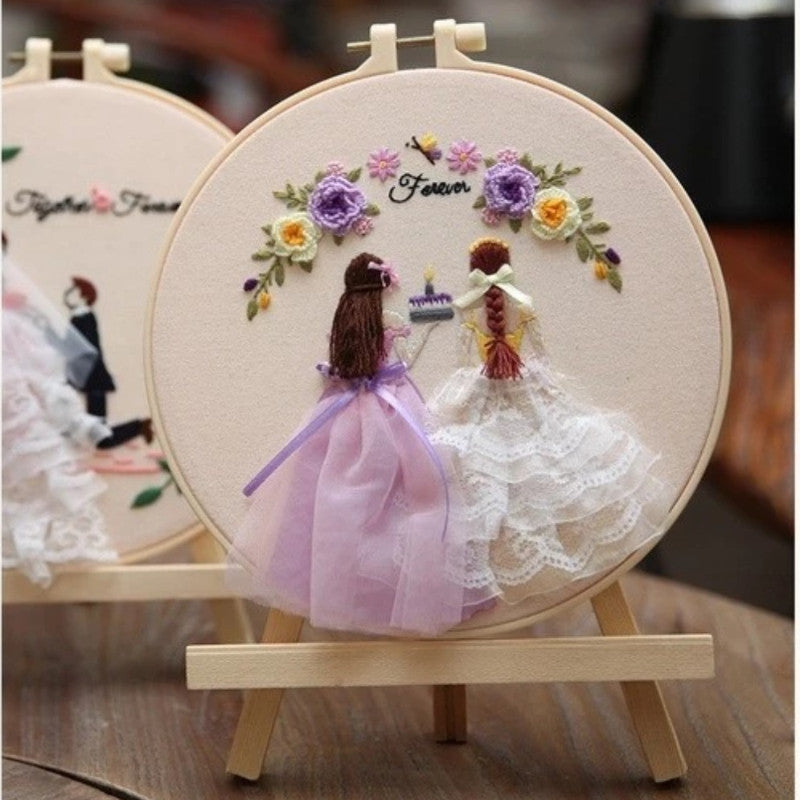 Mini Wooden Triangle Easel Children’s Tabletop Easel Folding Display Stand for Painting or Phone Holder