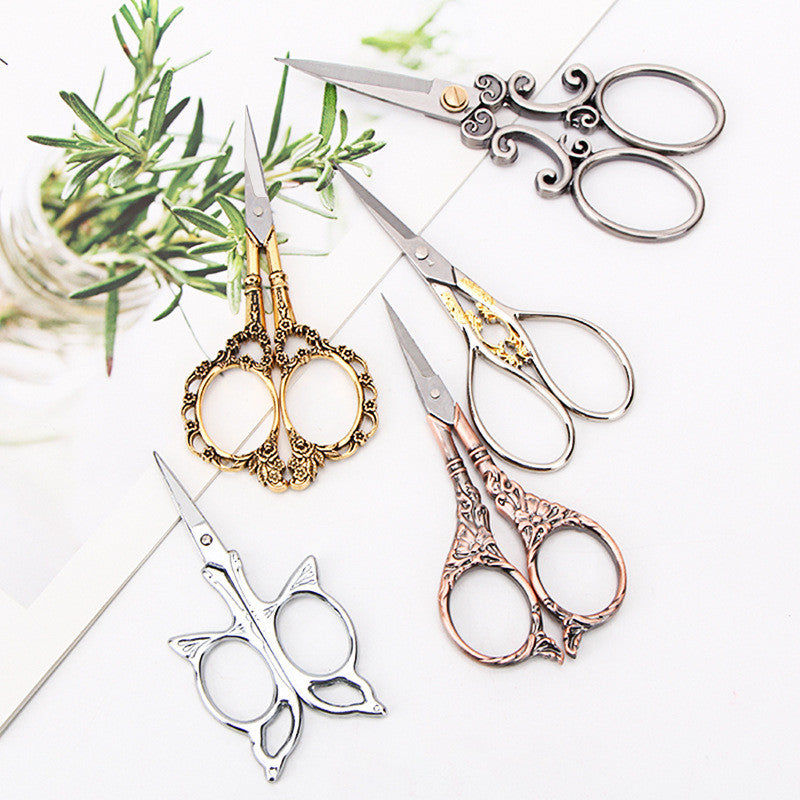 Classic European Handcrafted Scissors – Small Stainless Steel Tailor Tool with Ornate Pattern | Small Cutter