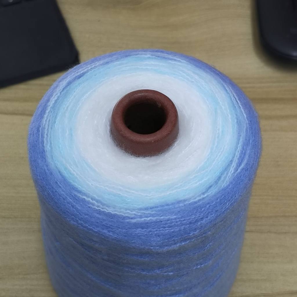 500g- Gradient Cake Yarn 3ply Soft Velvet Yarn for DIY Crochet Blankets, Shawls & Scarves | Benang Kait 渐变七星毯子3股优鹿绒毛线